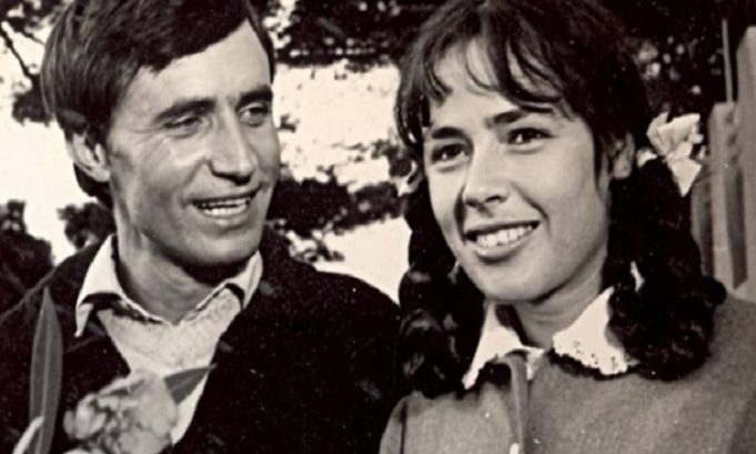 “M’jep pak farë kosi” apo “O goce, m’fal 1 minutë!”: 19 shprehjet shqiptare që nuk i përdorim më! “M’jep pak farë kosi” apo “O goce, m’fal 1 minutë!”: 19 shprehjet shqiptare që nuk i përdorim më!