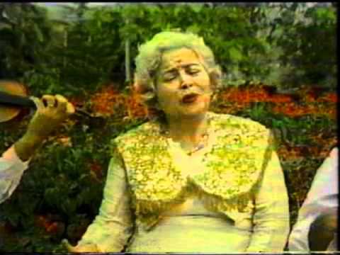 Hafsa Zyberi, kënga dhe emocioni që s’arriti t’ja fshijë dot askush (Video) Hafsa Zyberi, kënga dhe emocioni që s’arriti t’ja fshijë dot askush (Video)