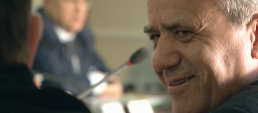 Edhe Kaçi i Zi e ka një parashikim prej “fallxhorësh”, në pension si duket ka filluar lexon filxhan: Largimi i Ramës është çështje kohe Edhe Kaçi i Zi e ka një parashikim prej “fallxhorësh”, në pension si duket ka filluar lexon filxhan: Largimi i Ramës është çështje kohe