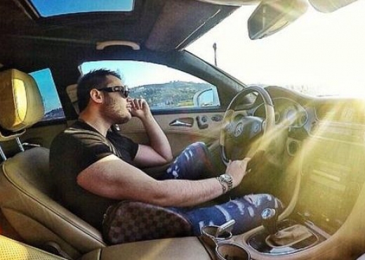 U akuzua për vra.sjen e të atit dhe tregtarit në Durrës, ekzekutohet Jurgen Kurti! U akuzua për vra.sjen e të atit dhe tregtarit në Durrës, ekzekutohet Jurgen Kurti!