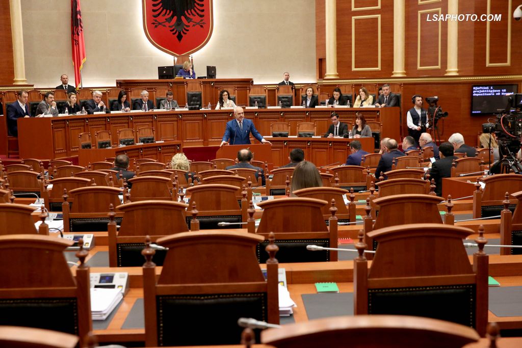 PS zbardh detajet e komisionit parlamentar: Do hedhim poshtë të gjitha pretendimet e Dick Marty, Basha të distancohet nga Berisha PS zbardh detajet e komisionit parlamentar: Do hedhim poshtë të gjitha pretendimet e Dick Marty, Basha të distancohet nga Berisha