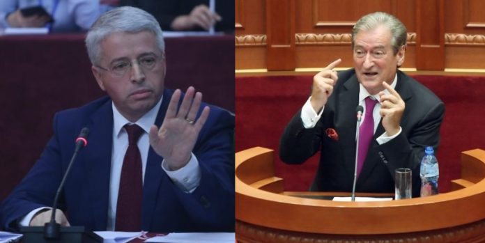 Lleshaj i përgjigjet ashpër Berishës: Zgjedhjet s’ka parti që mund ti pengoj, e nëse dëshiron që të kthehet në bandë… do marrë dënimin Lleshaj i përgjigjet ashpër Berishës: Zgjedhjet s’ka parti që mund ti pengoj, e nëse dëshiron që të kthehet në bandë… do marrë dënimin