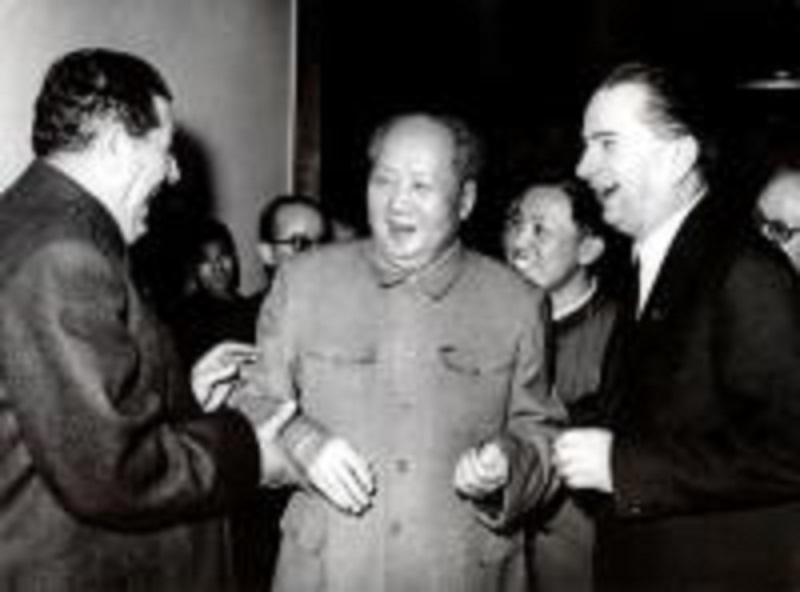 Andi Bushati (Kapo) nxjerr “genin” e fshehur revolucionar të gjyshit: Të djegim bizneset e “oligarkëve”… të Ramës