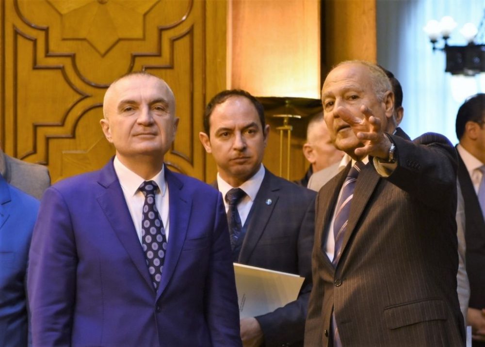 SONDAZHI në internet: 90% e votuesve janë pro….Ilir Meta t’ia “fusi” vetes si Alende SONDAZHI në internet: 90% e votuesve janë pro….Ilir Meta t’ia “fusi” vetes si Alende