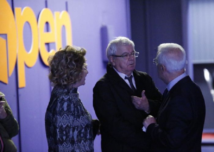 Sherri në emision mes Ngjelës dhe Përparim Spahiut të LSI-së: Kujdes kur flet me mua se ke fëmijë kopil! Sherri në emision mes Ngjelës dhe Përparim Spahiut të LSI-së: Kujdes kur flet me mua se ke fëmijë kopil!