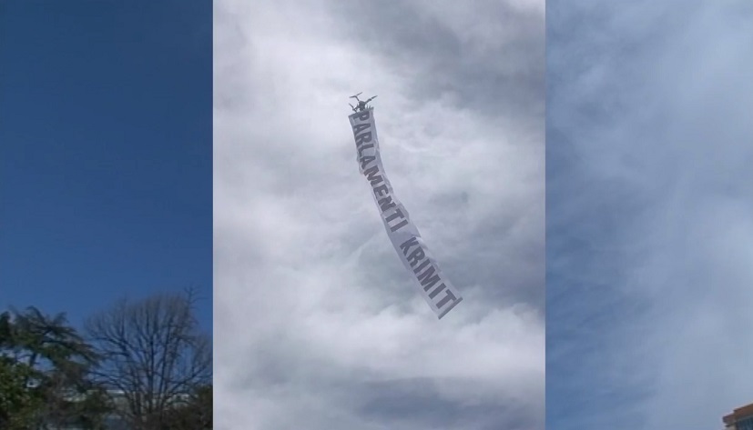 VIDEO/ PD ngre dronin në Kuvend, nga padija bëjnë gafën e radhës VIDEO/ PD ngre dronin në Kuvend, nga padija bëjnë gafën e radhës