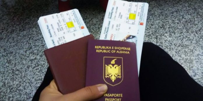 Përmirësohet ndjeshëm renditja e Shqipërisë – Qytetarët mund të lëvizin pa viza drejt 116 vendeve të huaja Përmirësohet ndjeshëm renditja e Shqipërisë – Qytetarët mund të lëvizin pa viza drejt 116 vendeve të huaja