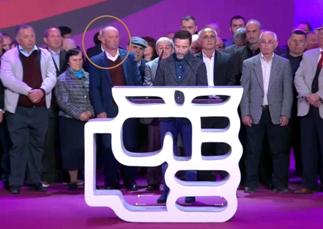 Ish-polici i akuzuar nga “dixhitali berishist” tregon si është e vërteta Lëshon akuza për Sali Berishën PD-në dhe Manjanin e LSI-së Ish-polici i akuzuar nga “dixhitali berishist” tregon si është e vërteta Lëshon akuza për Sali Berishën PD-në dhe Manjanin e LSI-së