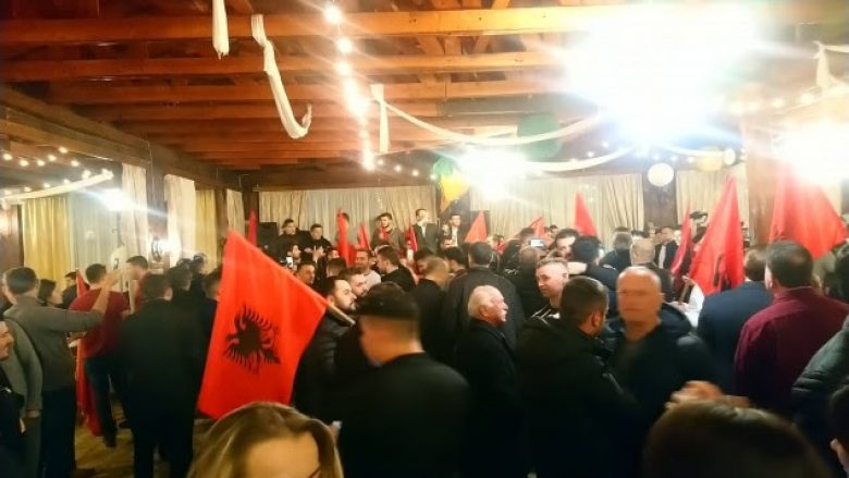 Historike, shqiptarët fitojnë bindshëm në Tuz të Malit të Zi (Video) Historike, shqiptarët fitojnë bindshëm në Tuz të Malit të Zi (Video)