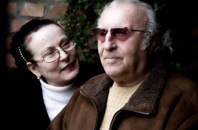 Historia e dy aktorë të veçantë: Si u njohën dhe u martuan studentja Pavlina me profesorin Pirro Mani?! Historia e dy aktorë të veçantë: Si u njohën dhe u martuan studentja Pavlina me profesorin Pirro Mani?!