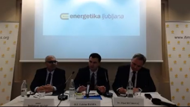 Basha thirrje Brukselit: Sillni ekspertë të pavarur për monitorimin e situatës në Shqipëri Basha thirrje Brukselit: Sillni ekspertë të pavarur për monitorimin e situatës në Shqipëri