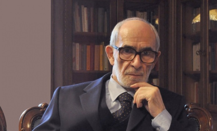 Qosja: Kur fshatari e “zbulon qytetin thjesht e pushton”… zbaton ligjet e deleve dhe pulave Qosja: Kur fshatari e “zbulon qytetin thjesht e pushton”… zbaton ligjet e deleve dhe pulave