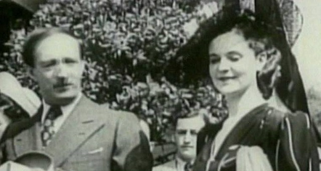 Rregjimi qe trembej edhe nga …Lulet Rregjimi qe trembej edhe nga …Lulet