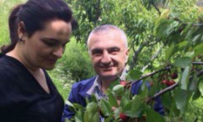 “Bëjmë dashuri… por qëndrimet i kemi të ndryshme”, Kryemadhi: Nuk ja ndjejmë mungesën Ilir Metës, unë jam kundër stabilitetit! “Bëjmë dashuri… por qëndrimet i kemi të ndryshme”, Kryemadhi: Nuk ja ndjejmë mungesën Ilir Metës, unë jam kundër stabilitetit!