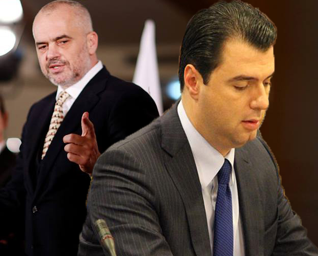 Rama bënë “bashkë” Bashën me kryeministrit italian: Pa koment! Rama bënë “bashkë” Bashën me kryeministrit italian: Pa koment!