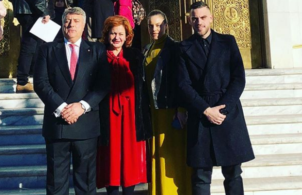 Erik Fullani zvogëlon numrin e brekëve, por rrit masën e kuletës. Kush ia siguron jetën prej sheiku Juniorit të Fullanëve?! Erik Fullani zvogëlon numrin e brekëve, por rrit masën e kuletës. Kush ia siguron jetën prej sheiku Juniorit të Fullanëve?!