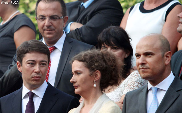 Jamarbëri dhe militantët në UBT kërkojnë të bëhen zot të pronës së qytetarit, bojkot mësimit: Ndal ndërtimit të shkollës! Jamarbëri dhe militantët në UBT kërkojnë të bëhen zot të pronës së qytetarit, bojkot mësimit: Ndal ndërtimit të shkollës!