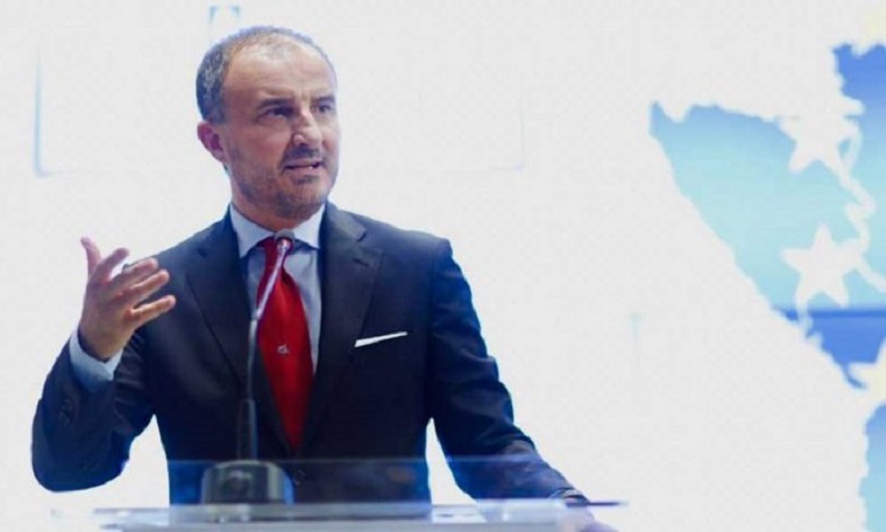 93% e shqiptarëve mbështesin anëtarësimin në BE