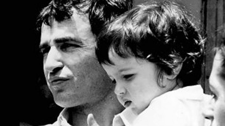 Djali i Bekimi Fehmiut, Uliksi tregon ngjarjen e rëndë në Serbi: Ja si taksist më fyeu babain…aty jeton shqiptar ndyrësira! Djali i Bekimi Fehmiut, Uliksi tregon ngjarjen e rëndë në Serbi: Ja si taksist më fyeu babain…aty jeton shqiptar ndyrësira!