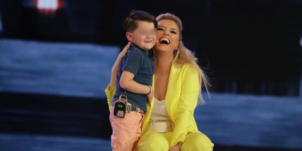 Psikologia reagon ashpër kundër Alketa Vejsiut dhe “Klan Tv”: Po abuzoni me fëmijët, po i përdorni për t’i pastruar imazhin e të rriturve Psikologia reagon ashpër kundër Alketa Vejsiut dhe “Klan Tv”: Po abuzoni me fëmijët, po i përdorni për t’i pastruar imazhin e të rriturve