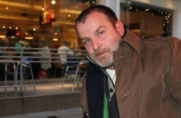 Në doni të kuptoni cilit i qan zemra vërtetë për vendin dhe cilit vendit i bënë gropën për pak para me te cilat shpërblehet Në doni të kuptoni cilit i qan zemra vërtetë për vendin dhe cilit vendit i bënë gropën për pak para me te cilat shpërblehet