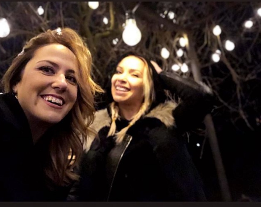 FOTO/ Xhemi Shehu ngacmon me komente mikeshën e saj Arbana Osmani dhe konfirmon raportin me të dashurin e saj? FOTO/ Xhemi Shehu ngacmon me komente mikeshën e saj Arbana Osmani dhe konfirmon raportin me të dashurin e saj?