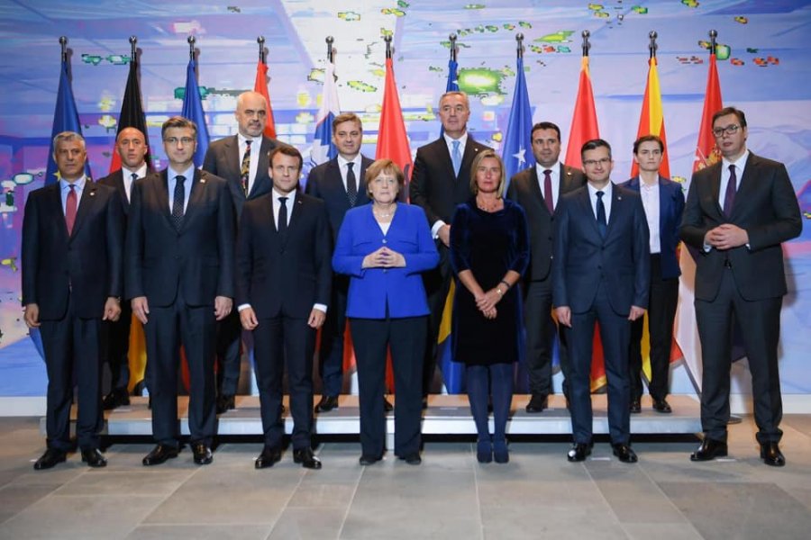 Foto e Ditës nga Samiti i Berlinit, publikuar nga Thaçi dhe Haradinaj