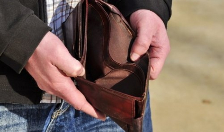 Familjet shqiptare nuk kanë para, por pasuri të patundshme Familjet shqiptare nuk kanë para, por pasuri të patundshme