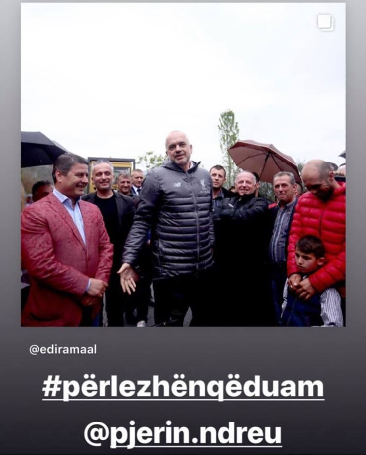 Deputeti socialist nxjerr foton me Ramën në shi dhe ka dy fjalë për të gjithë: Ne nuk jemi më të mirët, por… Deputeti socialist nxjerr foton me Ramën në shi dhe ka dy fjalë për të gjithë: Ne nuk jemi më të mirët, por…