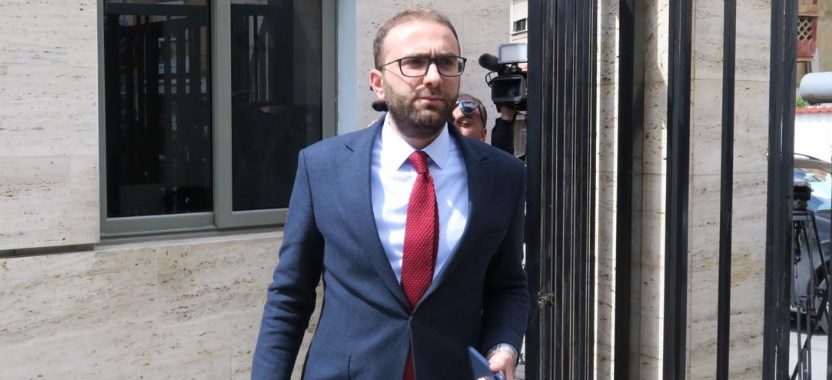 Rama merr në “mbrojtje” Bashën! Bardhi e sulmon si fituesi: U tërhoq me bisht ndër shalë!  Komisionerët aty  ku ishin… nga partia