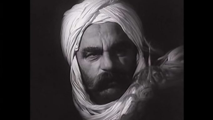 Luan Qerimi aktori i plejadës që e ngritën teatrin shqiptar Luan Qerimi aktori i plejadës që e ngritën teatrin shqiptar