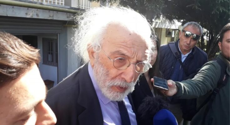 Alexandros Lykourezos avokati i Kostandinos Katsifas në pranga: Kërkoi 2 milion euro në emër të v.rasësit shqiptar! Alexandros Lykourezos avokati i Kostandinos Katsifas në pranga: Kërkoi 2 milion euro në emër të v.rasësit shqiptar!