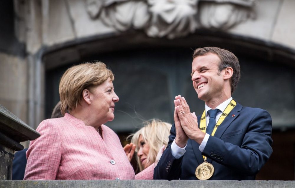 Portal “Spiegel online” habit me idetë antishqiptare: Merkel përfshihet në problemet e Ballkanit, por s’ka çfarë i ofron rajonit për shkak se Macron po e bllokon integrimin Portal “Spiegel online” habit me idetë antishqiptare: Merkel përfshihet në problemet e Ballkanit, por s’ka çfarë i ofron rajonit për shkak se Macron po e bllokon integrimin