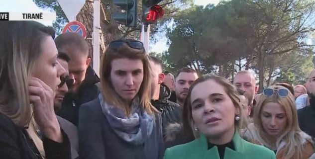 Monika betohet se Ramën… do e kap në befasi herën tjetër Monika betohet se Ramën… do e kap në befasi herën tjetër