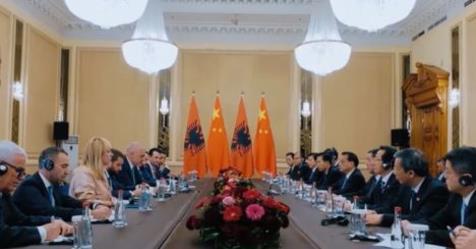 Rama me kryeministrin kinez: A do të flitet për Rinasin? Rama me kryeministrin kinez: A do të flitet për Rinasin?