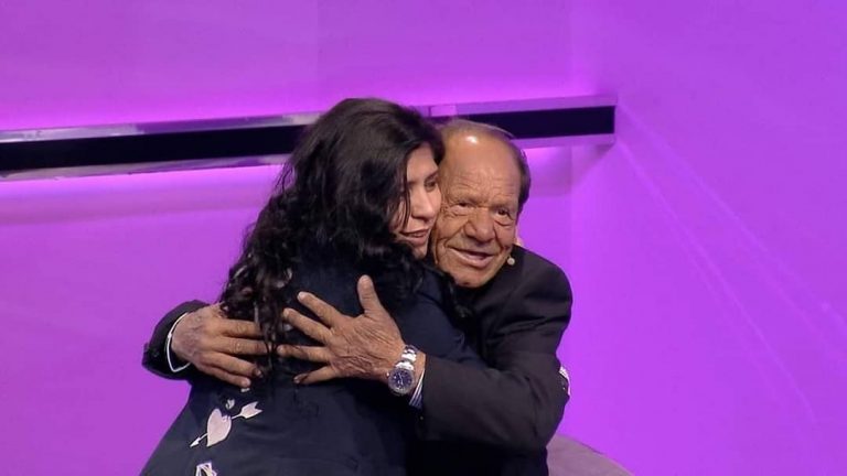 “U nisa me skaf nga Vlora për në Itali”! Vajza rrëfen historinë që as familjarët nuk e dinin dhe bën veprimin rrëqethës për të atin “U nisa me skaf nga Vlora për në Itali”! Vajza rrëfen historinë që as familjarët nuk e dinin dhe bën veprimin rrëqethës për të atin