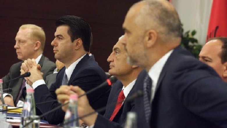 Përse ne nuk e meritojmë të hapen negociatat?! Përse ne nuk e meritojmë të hapen negociatat?!