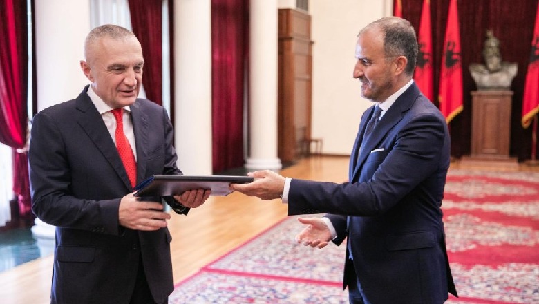 Takim me Sorecën: Meta me Berishën kanë të njejtën “dëshirë”: Të shpresojmë… për (mos)hapjen e negociatave Takim me Sorecën: Meta me Berishën kanë të njejtën “dëshirë”: Të shpresojmë… për (mos)hapjen e negociatave