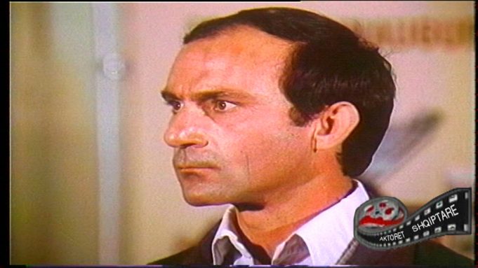 Aktori i talentuar Ali Bega: Endrra m’u prish, demokracia erdhi e egër, njeriu pa vlerë në qytetari, në koncept, në dimension, u bë deputet e politikan! Aktori i talentuar Ali Bega: Endrra m’u prish, demokracia erdhi e egër, njeriu pa vlerë në qytetari, në koncept, në dimension, u bë deputet e politikan!