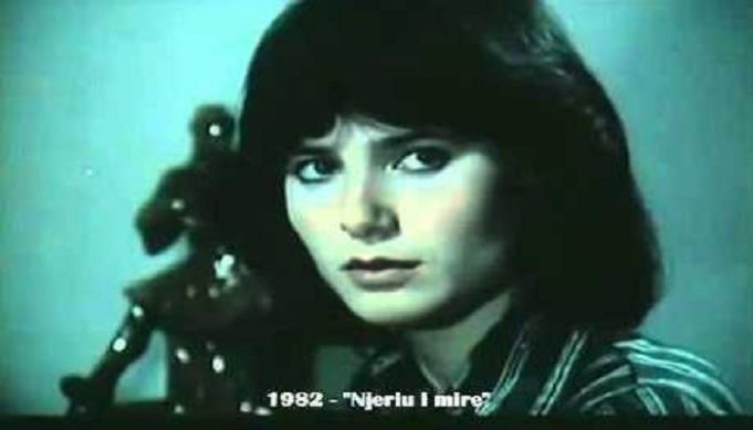 Ekspresive dhe befasuese në çdo rol aktorja Eva Alikaj! Ekspresive dhe befasuese në çdo rol aktorja Eva Alikaj!