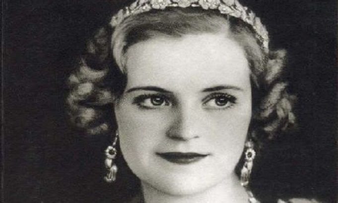 Sytë e mbretëreshës Geraldinë Sytë e mbretëreshës Geraldinë