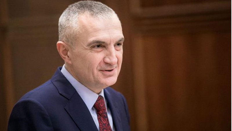 Pikëpyetjet e një vizite, përse duhet Presidenti t’i shkojë Sahit Dollapit në spital?! Pikëpyetjet e një vizite, përse duhet Presidenti t’i shkojë Sahit Dollapit në spital?!