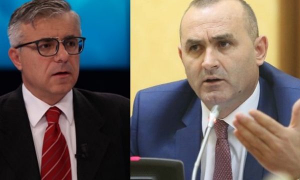 Sejamini apo sejmeni i Berishës “qan” për gjykatat me gjykatës hajdutë! Ulsi Manja: Po ndjell 1997-ën Sejamini apo sejmeni i Berishës “qan” për gjykatat me gjykatës hajdutë! Ulsi Manja: Po ndjell 1997-ën