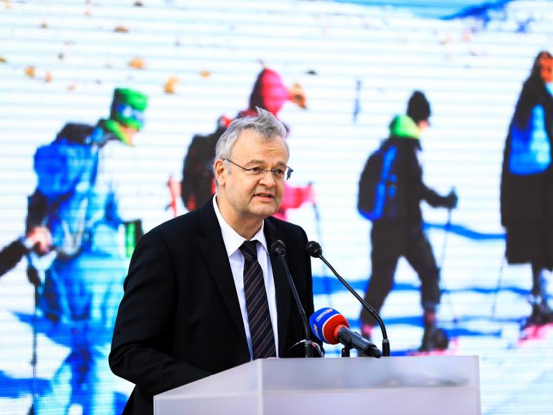 Ambasadori zviceran thirrje politikës: Vetëm dialogu është zgjidhja Ambasadori zviceran thirrje politikës: Vetëm dialogu është zgjidhja