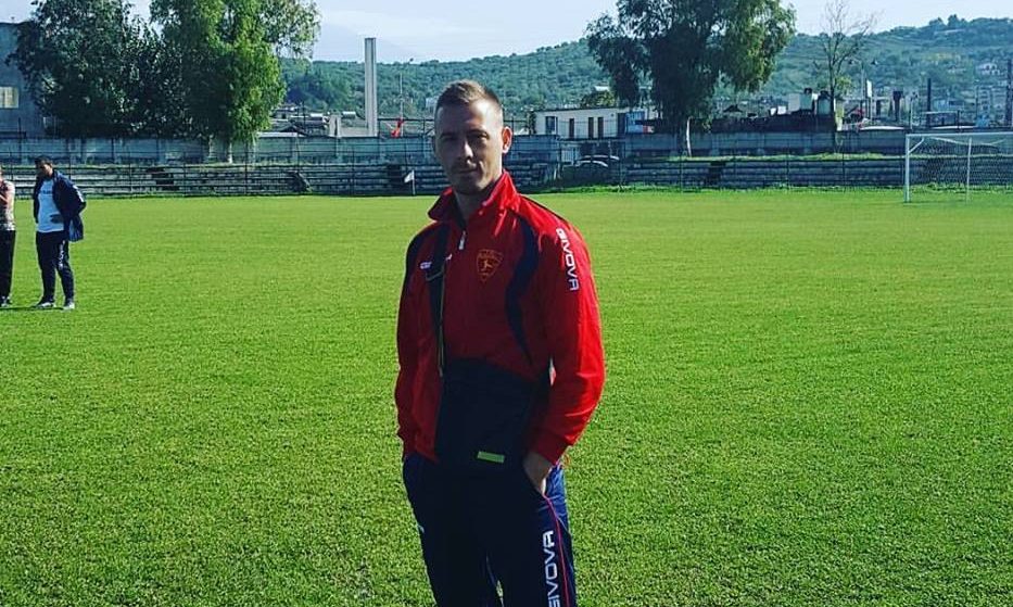 A.rrestohet në aksionin e policisë në Sarandë mbrojtësi shqiptar A.rrestohet në aksionin e policisë në Sarandë mbrojtësi shqiptar