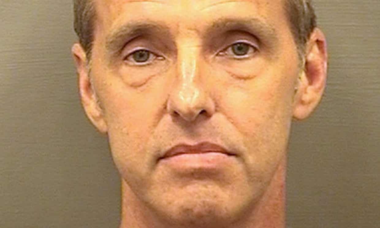 Zbuloi sekretet ushtarake, 20 vite b.urg ish-agjentin e CIA Zbuloi sekretet ushtarake, 20 vite b.urg ish-agjentin e CIA