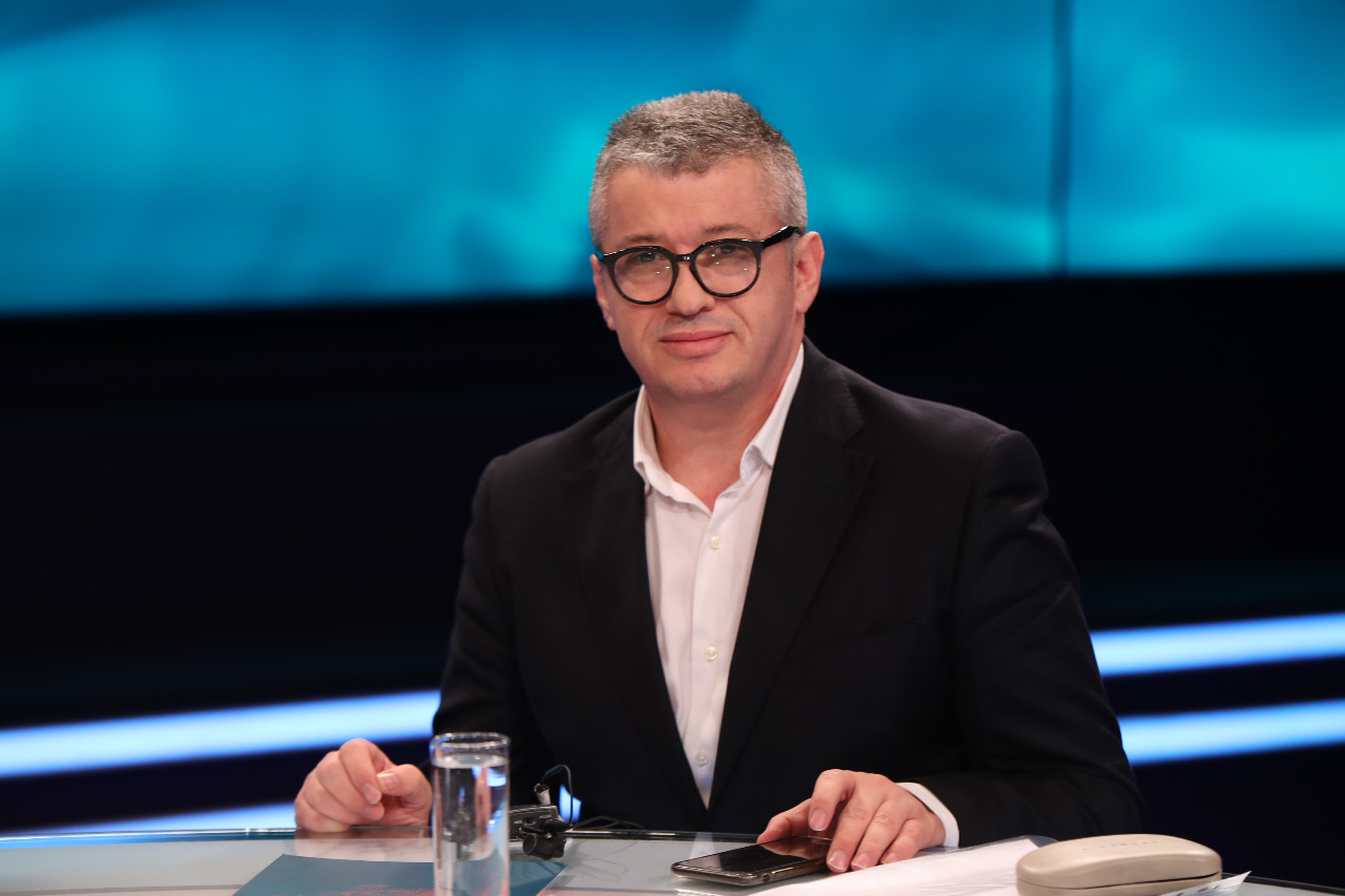 Për ata që duan të bëhen të famshëm deri më 25 prill Për ata që duan të bëhen të famshëm deri më 25 prill