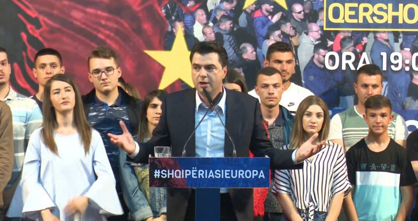 Erdhi qershori dhe Rama nuk lëviz nga istikami, Basha mashtron militantët: Të dielën do ta rrëzojmë me patjetër Erdhi qershori dhe Rama nuk lëviz nga istikami, Basha mashtron militantët: Të dielën do ta rrëzojmë me patjetër