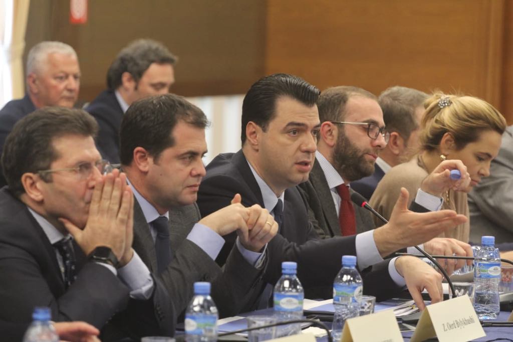 Agimi dhe ca bij kur*ash!