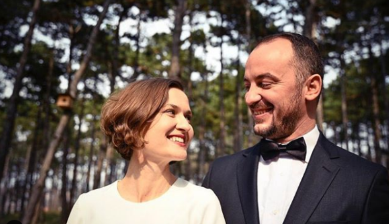 Kërkohej nga FBI, arrestohet djali i xhaxhait i ministres Besa Shahni dhe kunati i zv.kryeministrit kosovar: E Pabesueshme se çfarë ka bërë! Kërkohej nga FBI, arrestohet djali i xhaxhait i ministres Besa Shahni dhe kunati i zv.kryeministrit kosovar: E Pabesueshme se çfarë ka bërë!